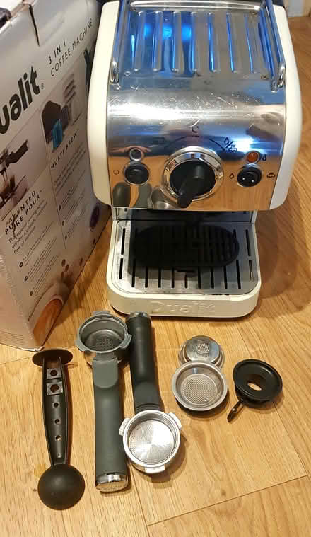 Photo of free Dualit coffee machine.Spares/repair (Uckfield, Ringles Cross TN22) #4