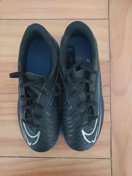 Photo of free Nike shoes size 2.5 (Norbiton KT1) #1