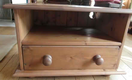 Photo of free TV Display Unit (Bentlawnt SY5) #1
