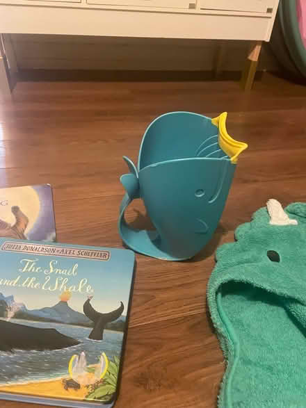 Photo of free Kids bundle of stuff (mainly girl) (Leytonstone E11) #4