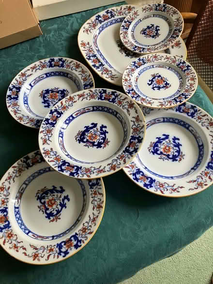 Photo of free vintage crockery (Pant SY10) #1