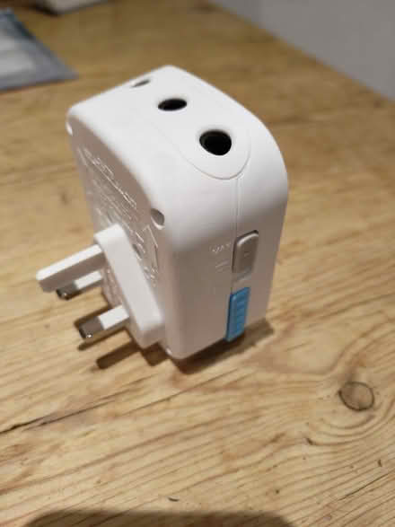 Photo of free New Febreze "fresh linen" plug in (BS20 - Portishead Marina) #2