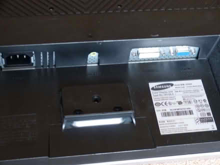 Photo of free Monitor 1 (West Oxfordshire OX28) #3