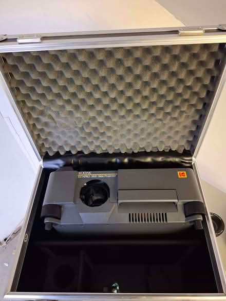 Photo of free Large slide projector (Belsize Park NW3) #1