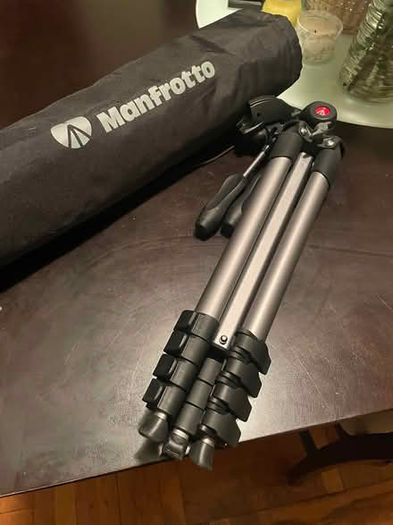 Photo of free Manfrotto video Tripod (Mount Vernon) #1