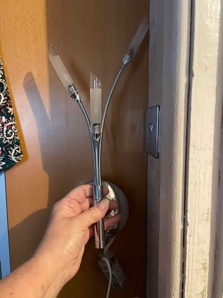 Photo of free Wall and ceiling lights (Wd3) #1