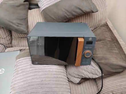 Photo of free Swan 800w microwave (Little Baddow CM3) #1