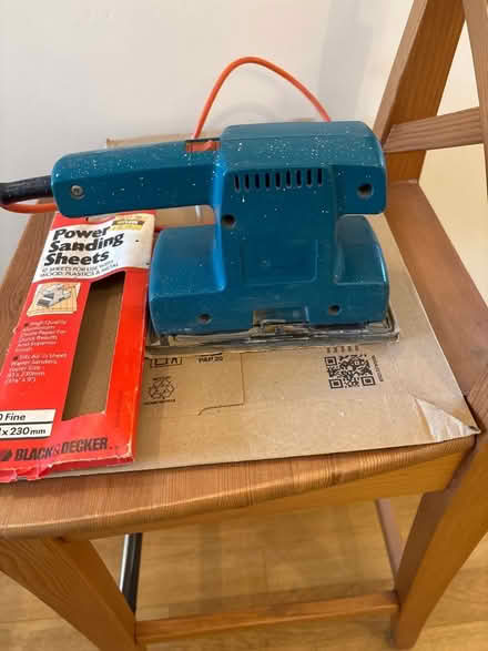 Photo of free electric sander (Thames Ditton KT7) #2