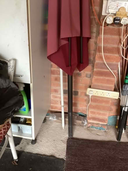 Photo of free Garden umbrella and Stand (Harrogate HG2) #3
