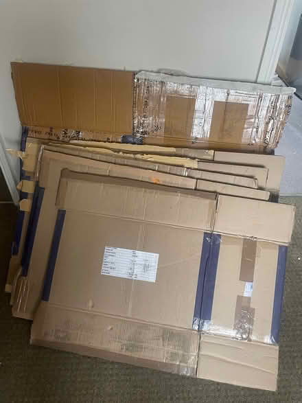 Photo of free moving boxes bubble wrap (Granville road) #1