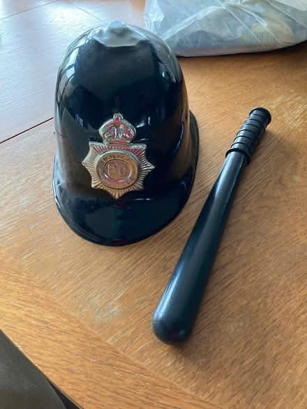 Photo of free Kids’ dressing up things (HR6 Yarpole) #1