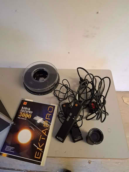Photo of free Large slide projector (Belsize Park NW3) #2