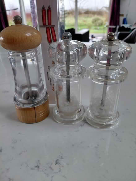 Photo of free Salt and Pepper grinders (Churchtown. Dublin 14.) #2