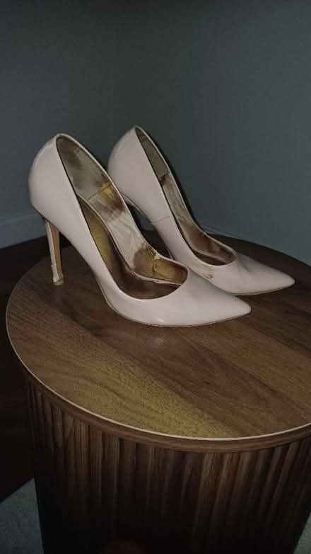 Photo of free Heels (Winkwell HP1) #1