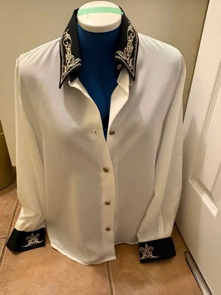 Photo of free Ladies medium blouse (L5L 5P5) #1