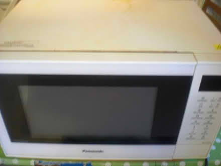 Photo of free PANASONIC NN-CT55 Combination Microwave - White (Hatch RG24) #1