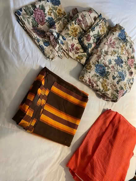 Photo of free Assorted vintage curtaining/upholstery fabric (Gorse Hill GU22) #1