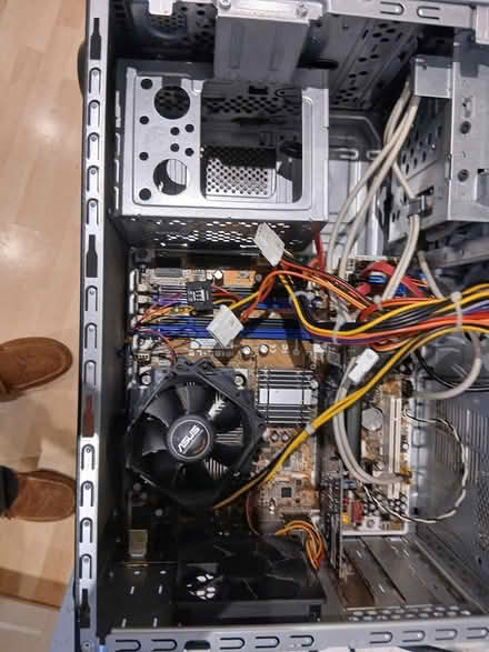 Photo of free HP PAVILION TOWER Spares or Repair (B90 shirley) #3