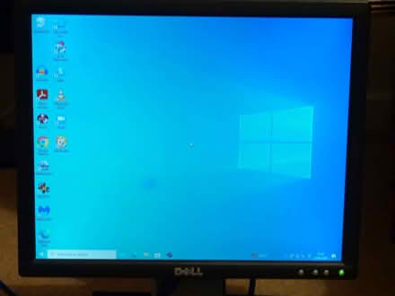 Photo of free Monitors 5, 6 (West Oxfordshire OX28) #3