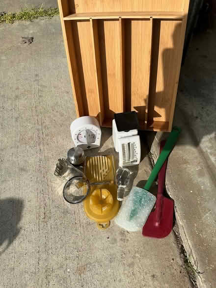 Photo of free Kitchen stuff (Off Linwood) #1