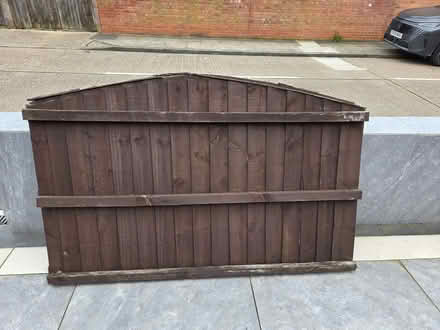 Photo of free Old fence panels (Barkingside IG5) #1