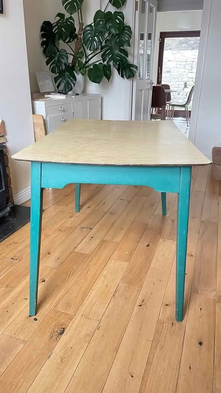 Photo of free Table (DubliĢn 8) #2