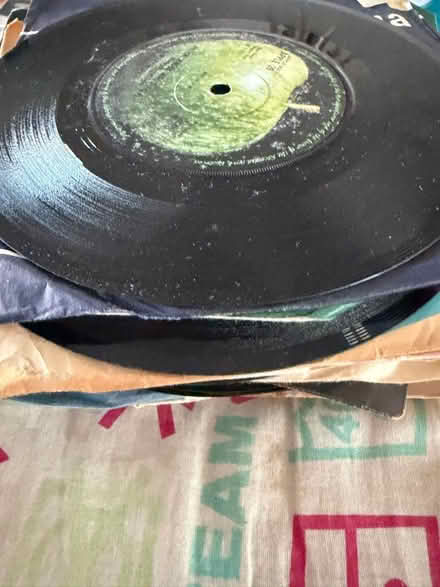 Photo of free 29 single records (Westbury BA13) #1