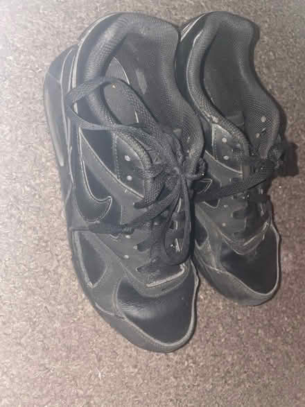 Photo of free Nike air uk6 (SE6) #1