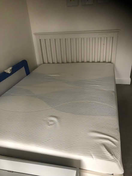 Photo of free Off white double bed with mattress (Worcester park) #1