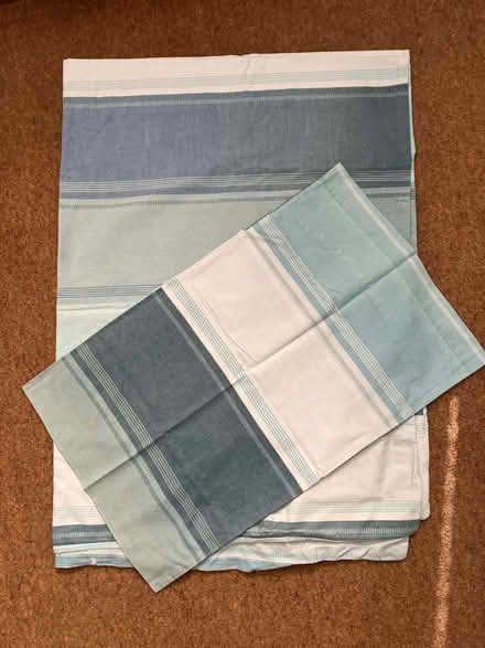 Photo of free Duvet cover, pillowcase and sheet for single bed (Stannington S6) #1