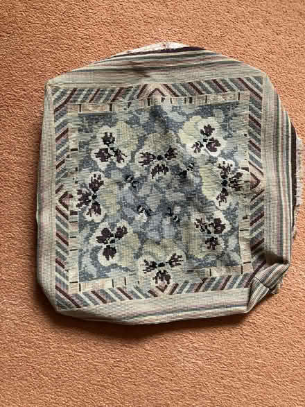 Photo of free cover for footstool or cushion cover (Pant SY10) #1