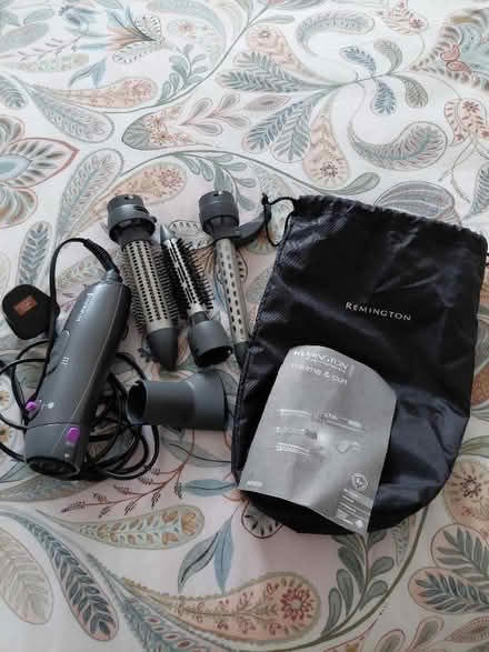 Photo of free Remington volume and curl hair styler (Southwater RH13) #1