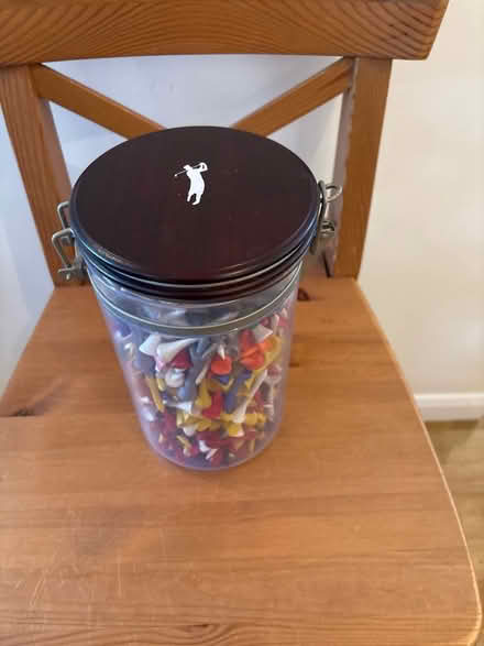 Photo of free golf tees (Thames Ditton KT7) #2