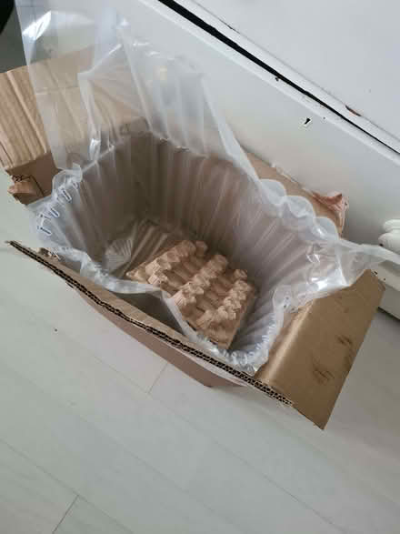 Photo of free Strong empty box with internal layer (Peacehaven BN10) #1