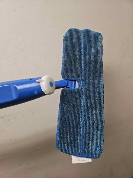 Photo of free Spray Mop (Fair Oaks and Wolfe) #3