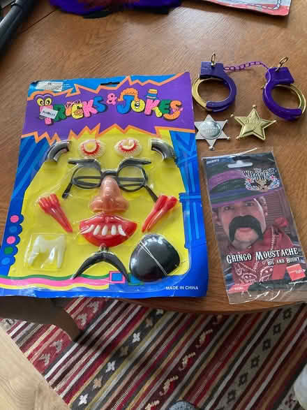 Photo of free Kids’ dressing up things (HR6 Yarpole) #3