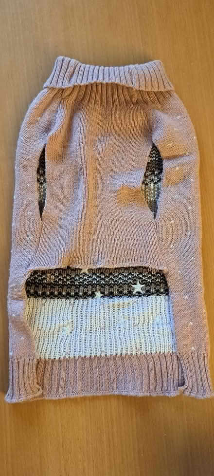 Photo of free Quality Dog Harness(M-S), 2 Dog Jumpers(M), 2 Dog Coats (Denny FK6) #4