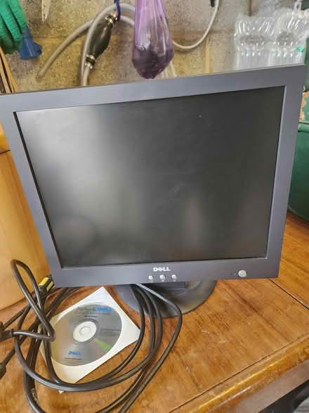 Photo of free Computer monitor and keyboard (Beer EX12) #1