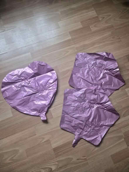 Photo of free Pink foil balloons x3 (HA7) #1