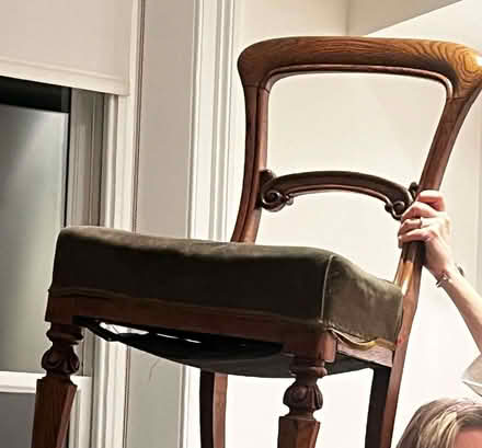 Photo of free single dining chair (Holland Park W11) #1