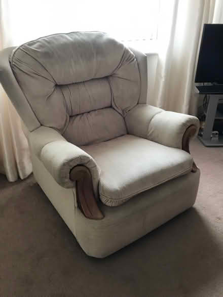 Photo of free Upholstered chair (Newquay TR7) #2