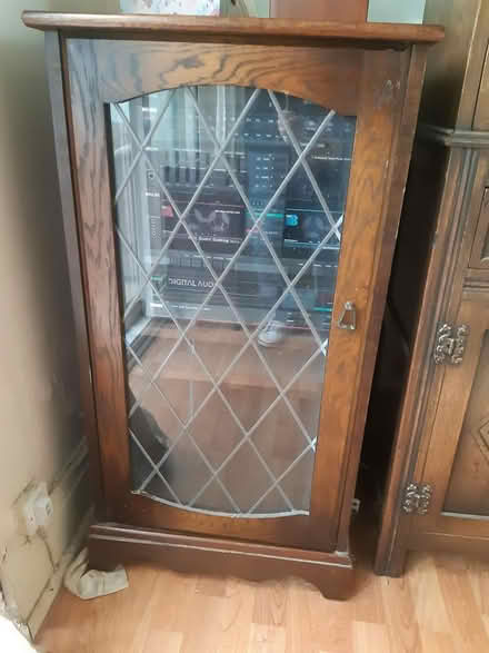 Photo of free Oak hifi cabinet (Riddlesdown) #4