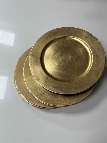 Photo of free gold under plate plates (Aldwick) #1