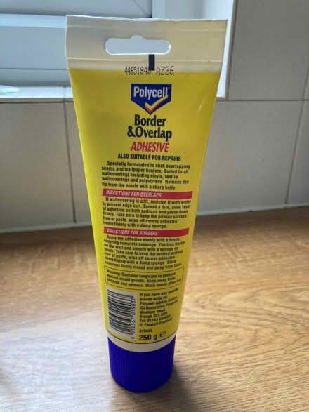 Photo of free Wallpaper overlap adhesive (Greenbank CW8) #2