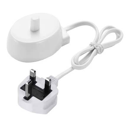 Photo of free Oral b toothbrush charger (KT1 Kingston-upon-Thames) #1