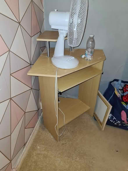 Photo of free Small corner desk (Orpington BR5) #1