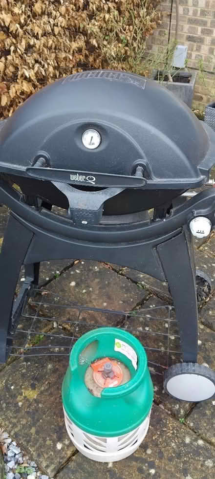 Photo of free BBQ wuth gas cannister & connector (Stevenage SG2) #4