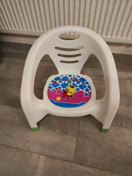 Photo of free Infant chair with removable tray (Middlewood S6) #3