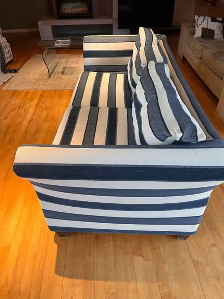 Photo of free 3 seat sofa (Thundridge SG12) #2