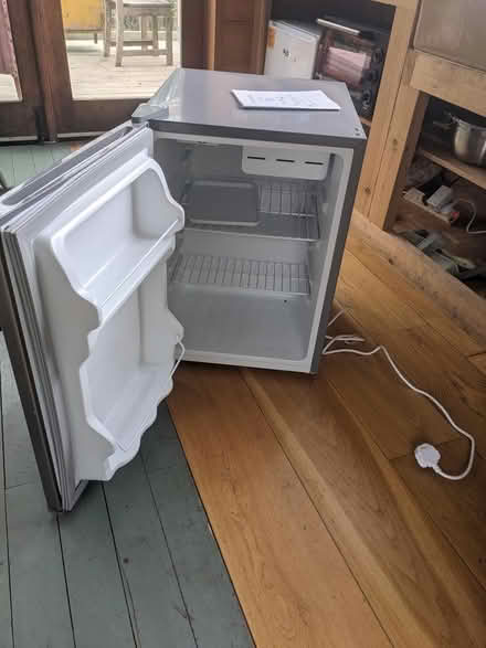 Photo of free Fridge (SY8) #1
